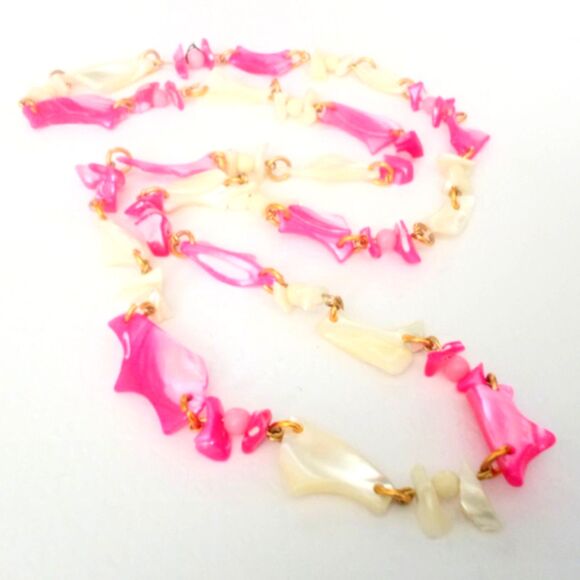Vintage Pink and White Mother of Pearl Shell Link Beaded Necklace - Picture 3 of 8